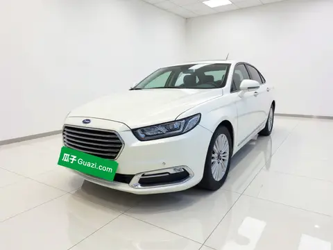 Ford Taurus 2015