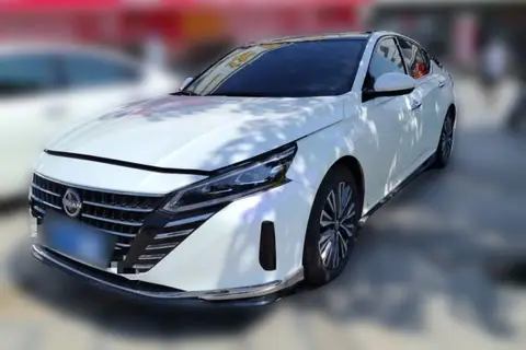 Nissan Teana 2024