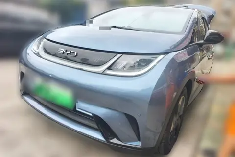 BYD Dolphin 2024