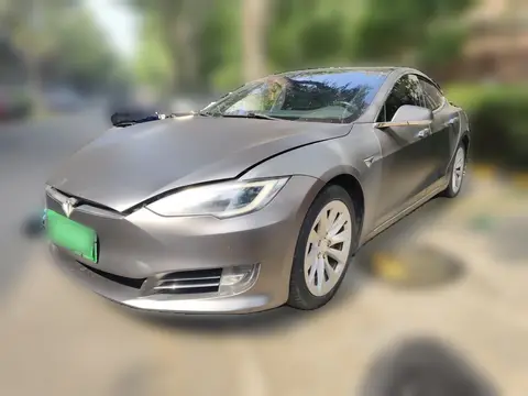 Tesla Model S 2018