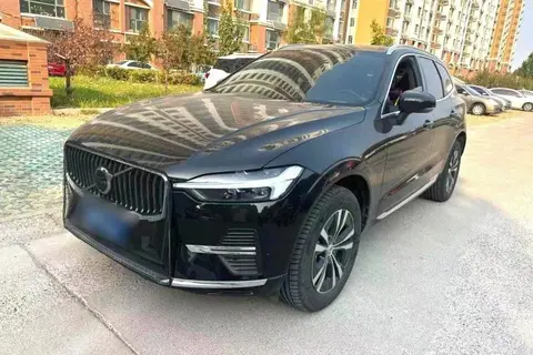 Volvo XC60 2025