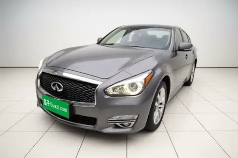 Infiniti Q70 2017