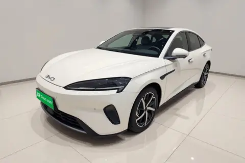 BYD Seal 07 2025
