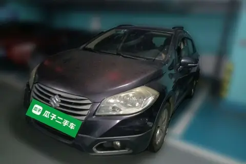 Suzuki S-Cross 2015