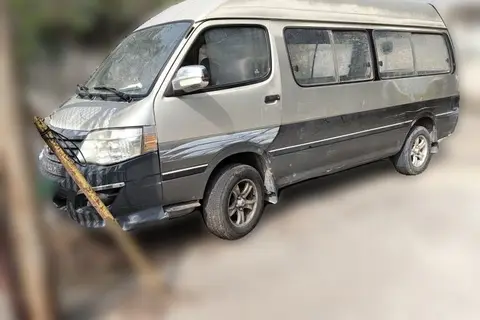 Golden Dragon Hiace 2014