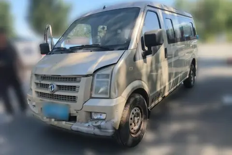 Dongfeng C37 2013
