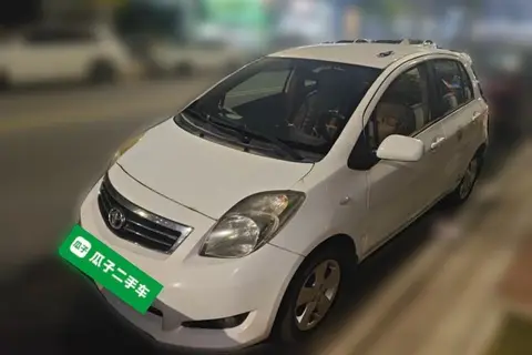 Toyota Yaris 2013