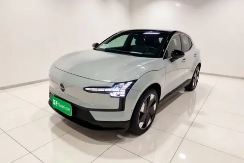 Volvo EX30 2024