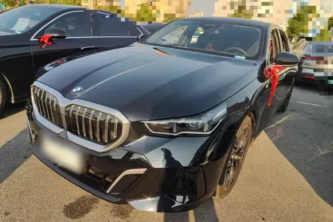 BMW 5 Series 2025