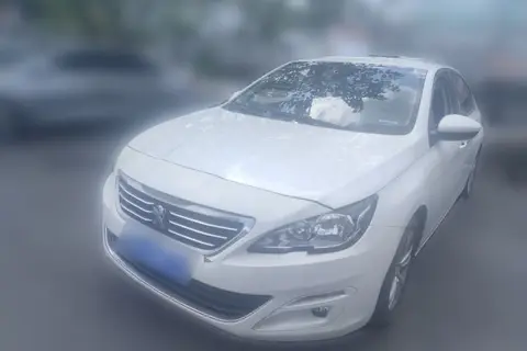 Peugeot 408 2016