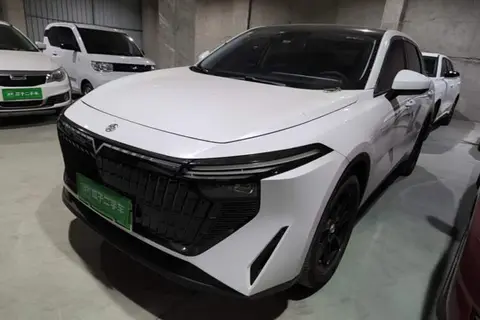 Venucia V 2023
