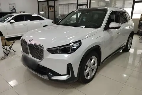 BMW iX1 2024