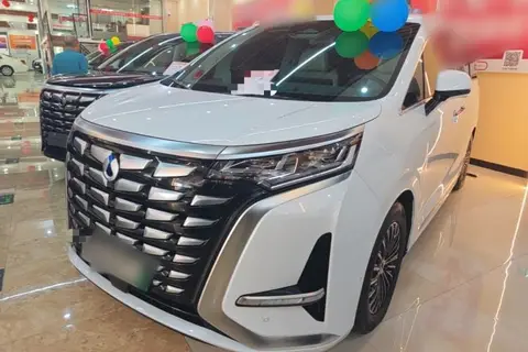 Denza D9 2023