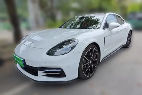 Porsche Panamera 2018
