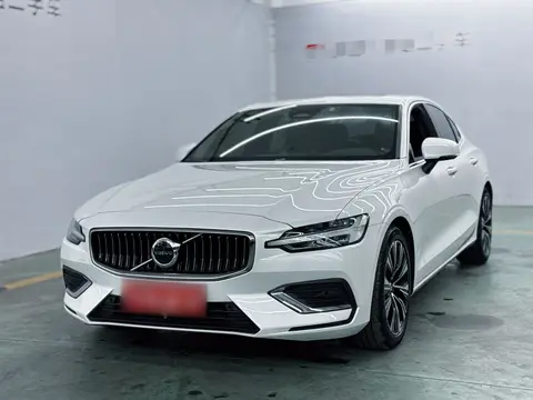 Volvo S60 2023