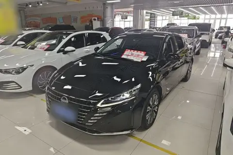 Nissan Teana 2025