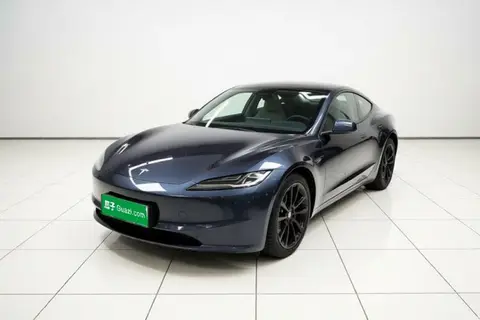 Tesla Model 3 2025