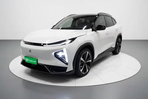 Geely L7 2025