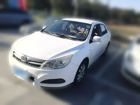 BYD Surui 2013