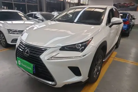 Lexus NX 2021