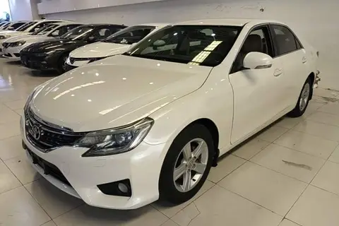 Toyota Reiz 2014