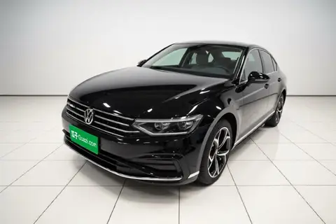 Volkswagen Magotan 2025