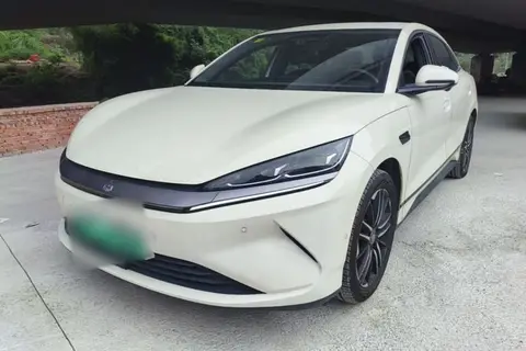 BYD Qin L 2025