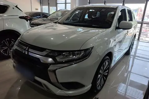 Mitsubishi Outlander 2022