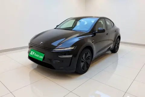Tesla Model Y 2025