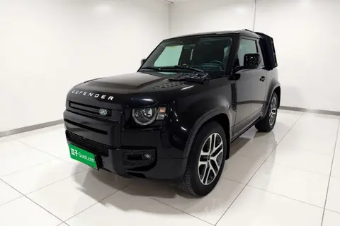 Land Rover Defender 2022