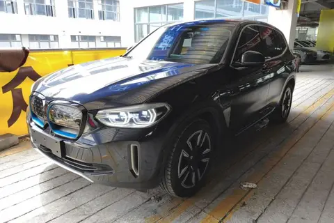 BMW iX3 2021
