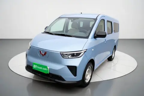 Wuling Yangguang 2025