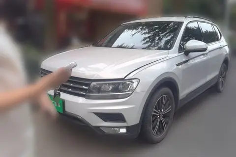 Volkswagen Tiguan L 2021