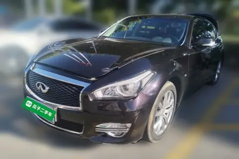 Infiniti Q70 2017