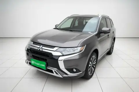Mitsubishi Outlander 2021