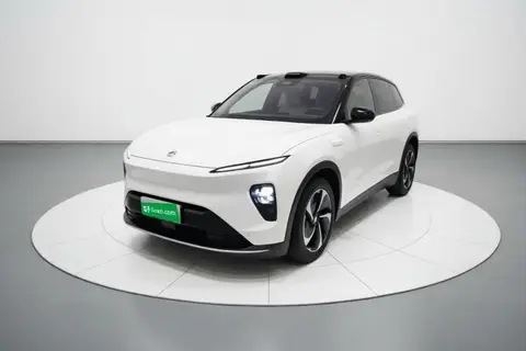 NIO ES8 2023