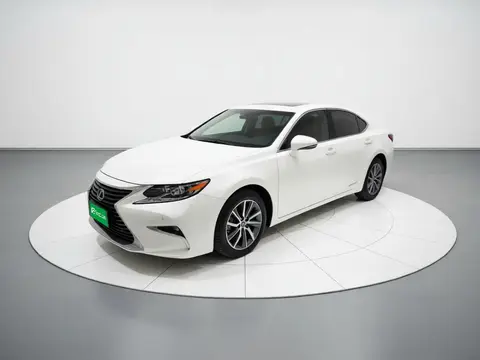 Lexus ES 2018