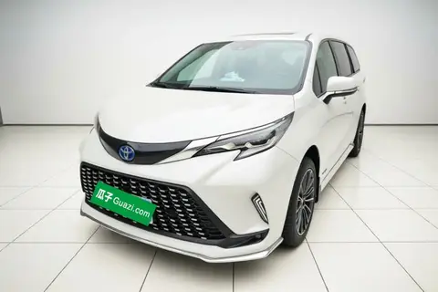 Toyota Granvia 2024
