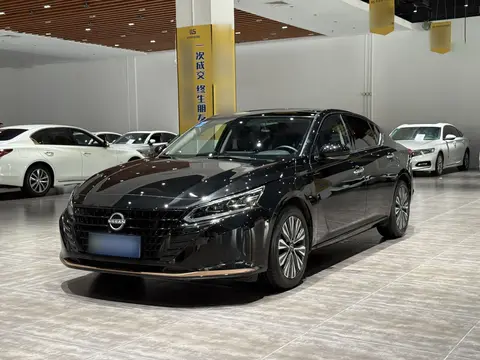 Nissan Teana 2024