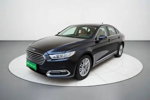Ford Taurus 2016