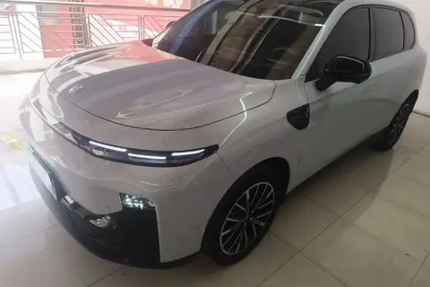 Leapmotor B10 2025