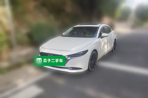 Mazda 3 Axela 2023