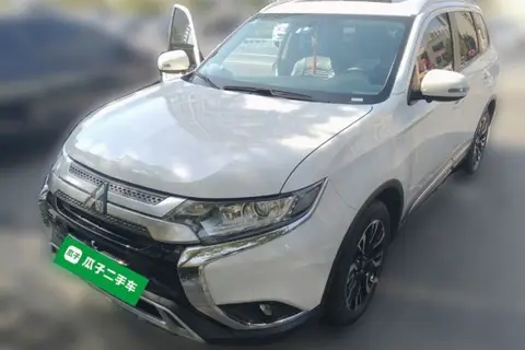 Mitsubishi Outlander 2019