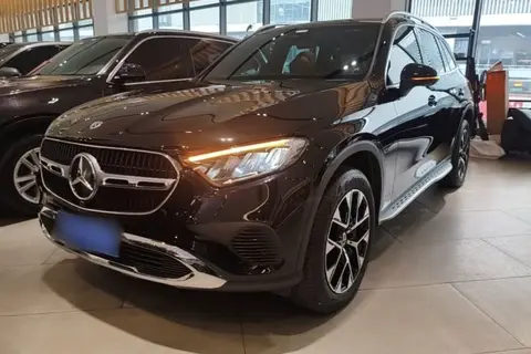 Mercedes-Benz GLC 2025