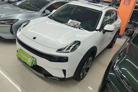 Lynk & Co 06 EM-P 2022