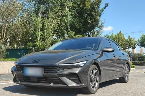 Hyundai Elantra 2024
