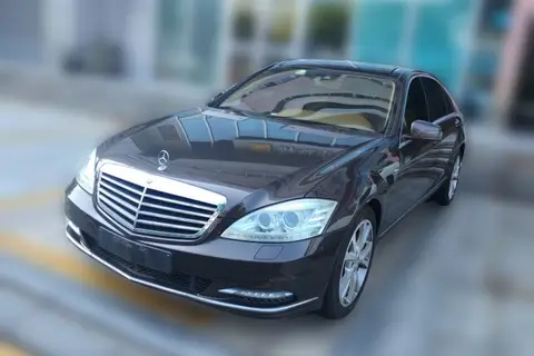 Mercedes-Benz S-Class 2012
