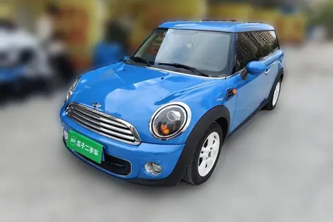 MINI CLUBMAN 2013