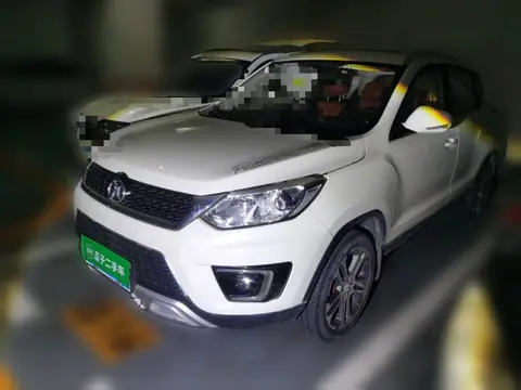 BAIC Senova X35 2016