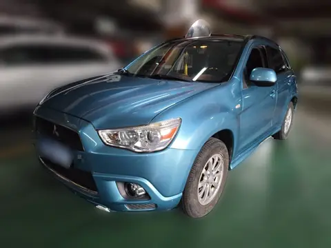 Mitsubishi ASX 2011